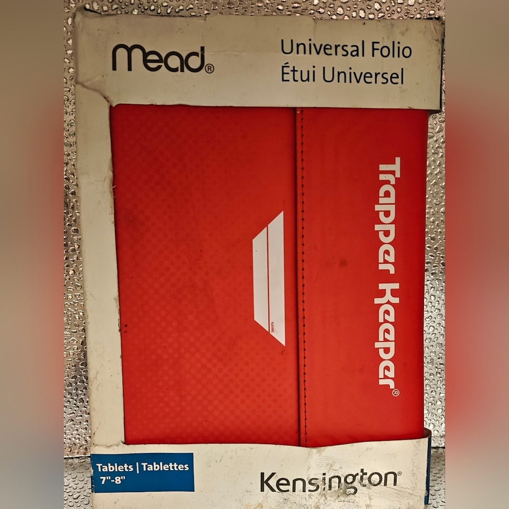 Mead Trapper Keeper Tablet Case - Red - Picture 3 of 5